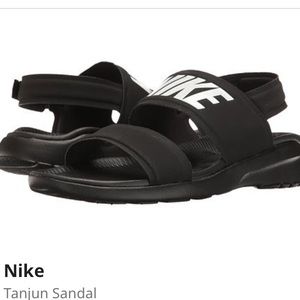 Cute, comfortable sandal.